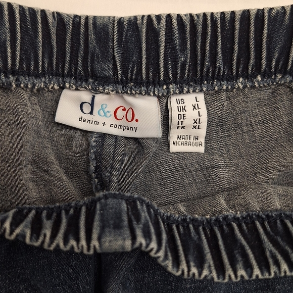 Denim & Co. Jean Capris - Size L - Picture 2 of 4